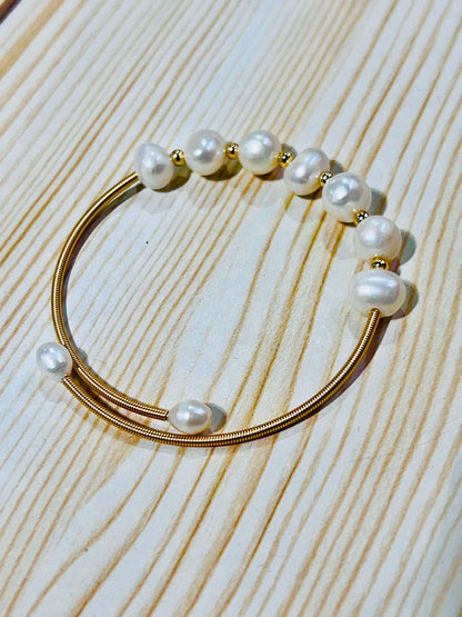 Dawn Pearl Bracelet